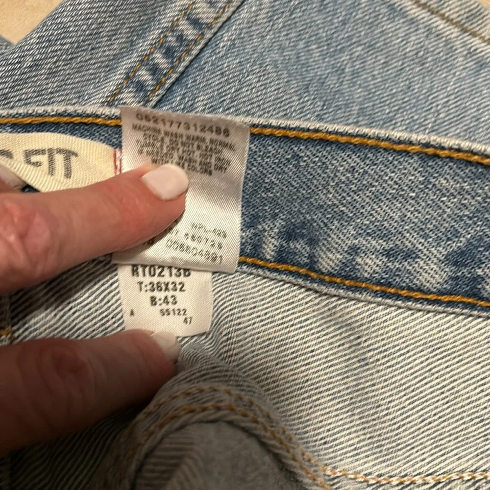 Men’s Levi’s 550 light denim jeans relaxed fit size W36 L32